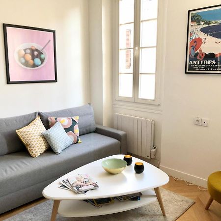 Charming And Modernly Designed 2 Bedroom - Old Town Antibes Bagian luar foto