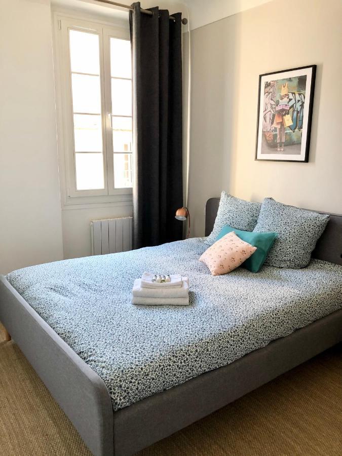 Charming And Modernly Designed 2 Bedroom - Old Town Antibes Bagian luar foto